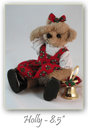 Holly-hand crafted 8½ inch alpaca artist bear